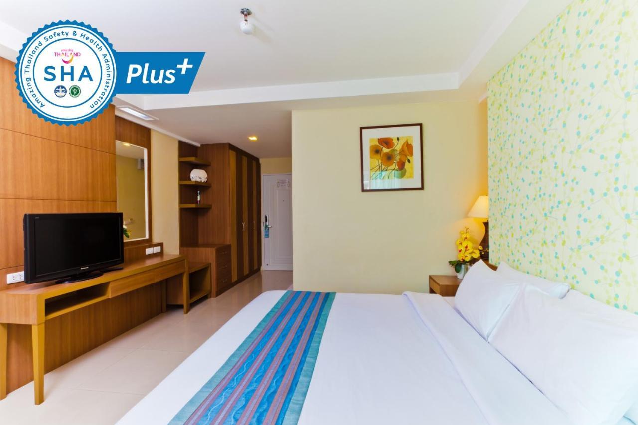 The Platinum Suite Bangkok Exteriör bild