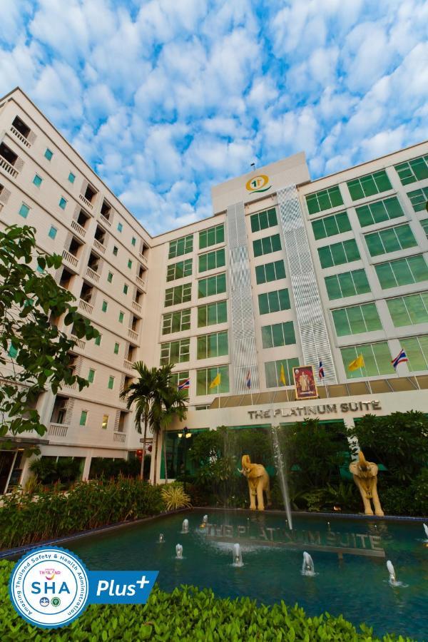 The Platinum Suite Bangkok Exteriör bild
