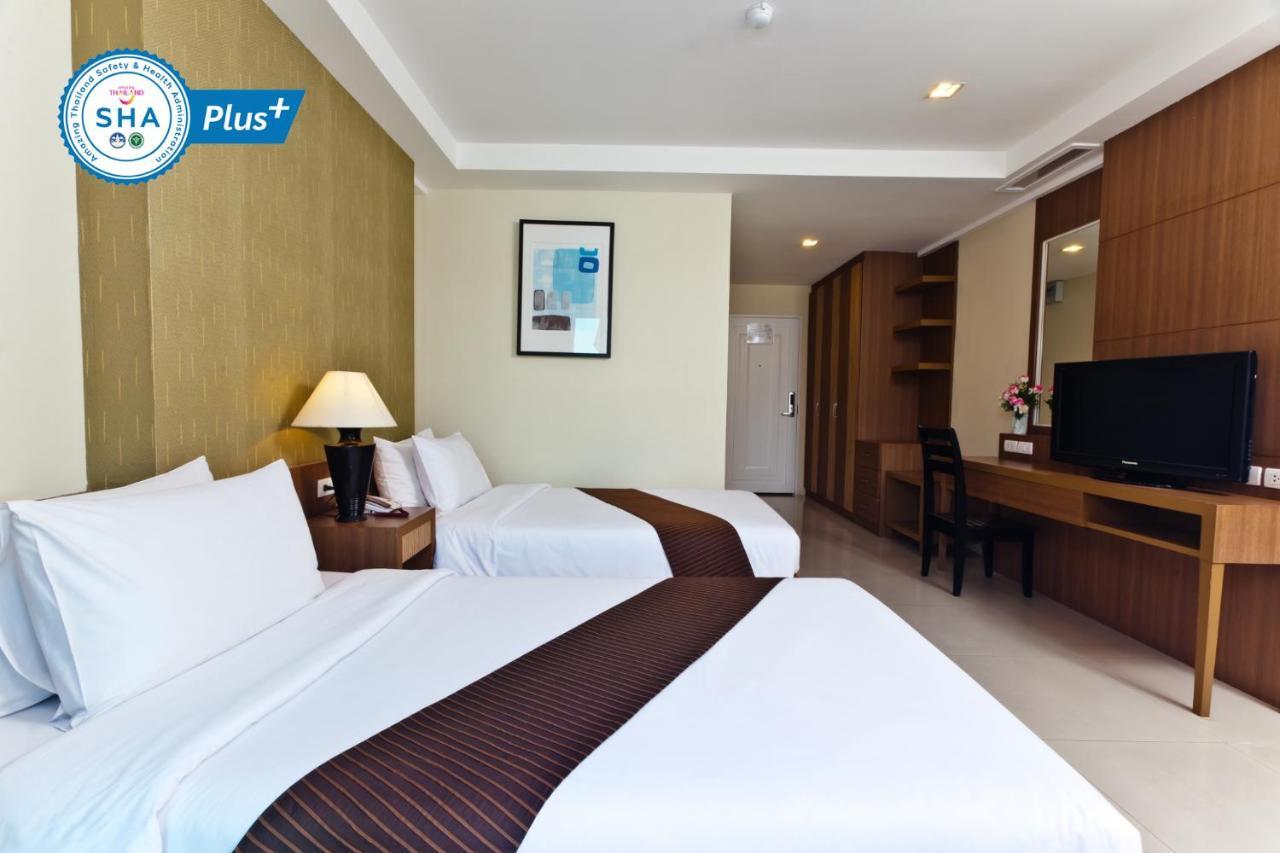 The Platinum Suite Bangkok Exteriör bild