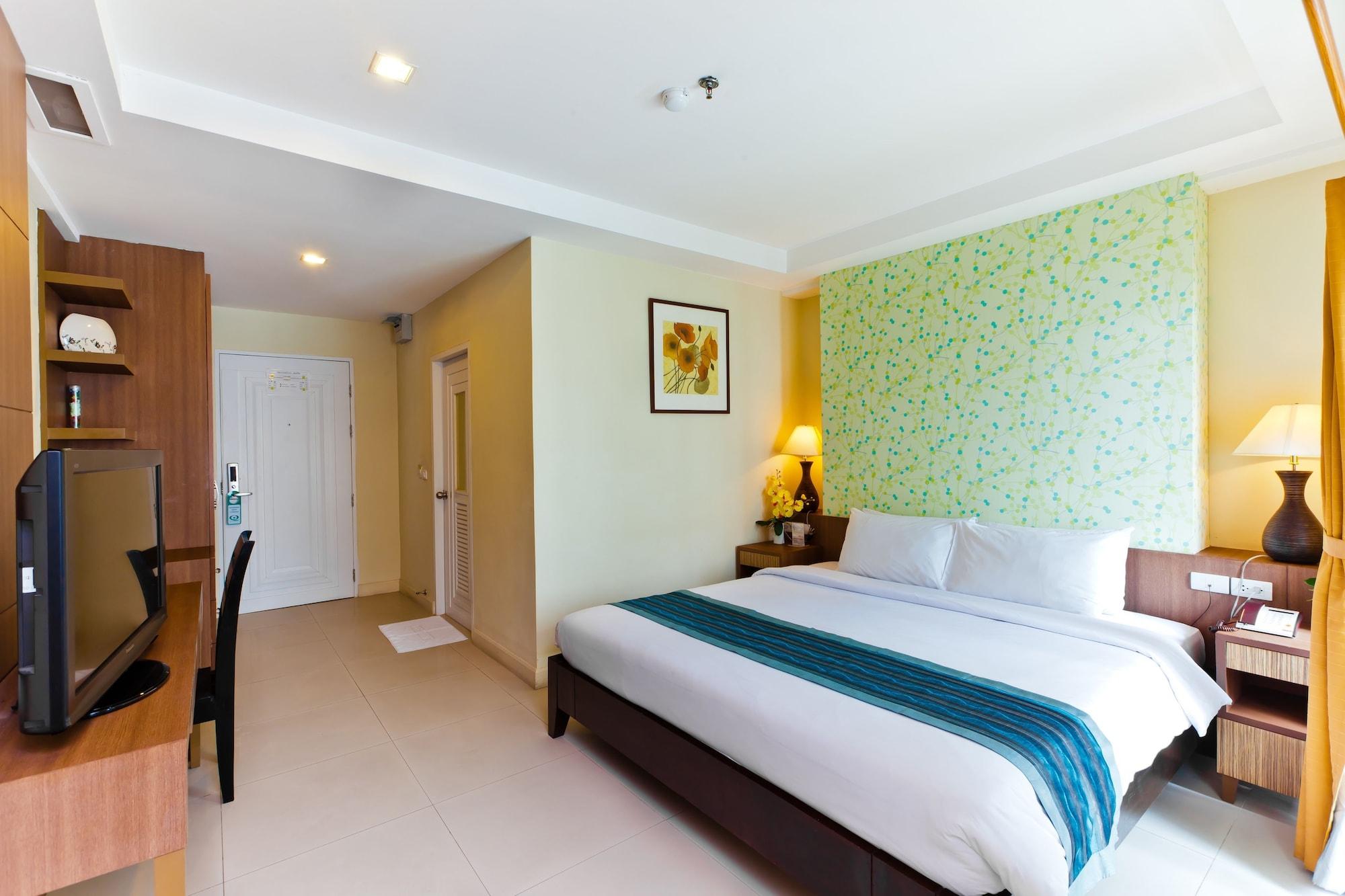 The Platinum Suite Bangkok Exteriör bild