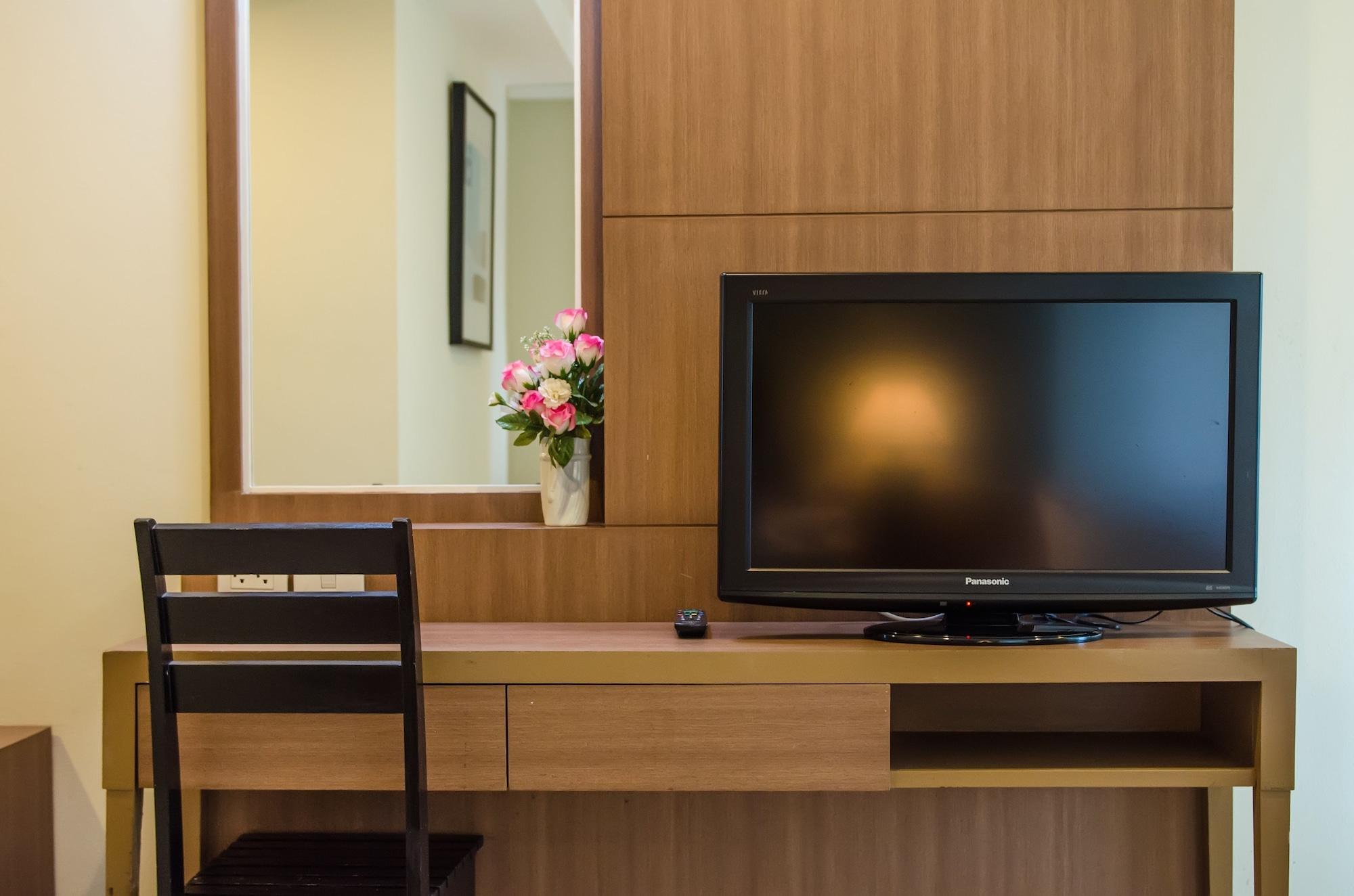 The Platinum Suite Bangkok Exteriör bild